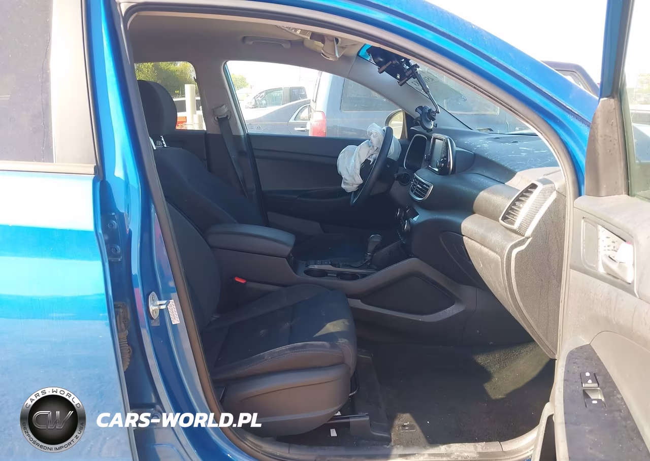 2019 Hyundai Tucson Value VIN:KM8J33A40KU058907 - 5