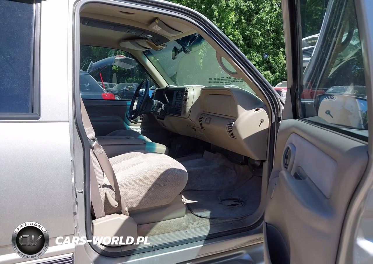 1999 Chevrolet Tahoe Ls VIN:1GNEK13R1XJ498396 - 5