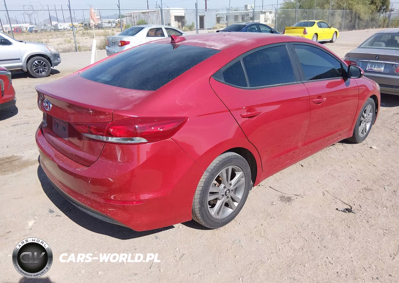 2018 Hyundai Elantra Value Edition VIN:5NPD84LF9JH401486 - 4