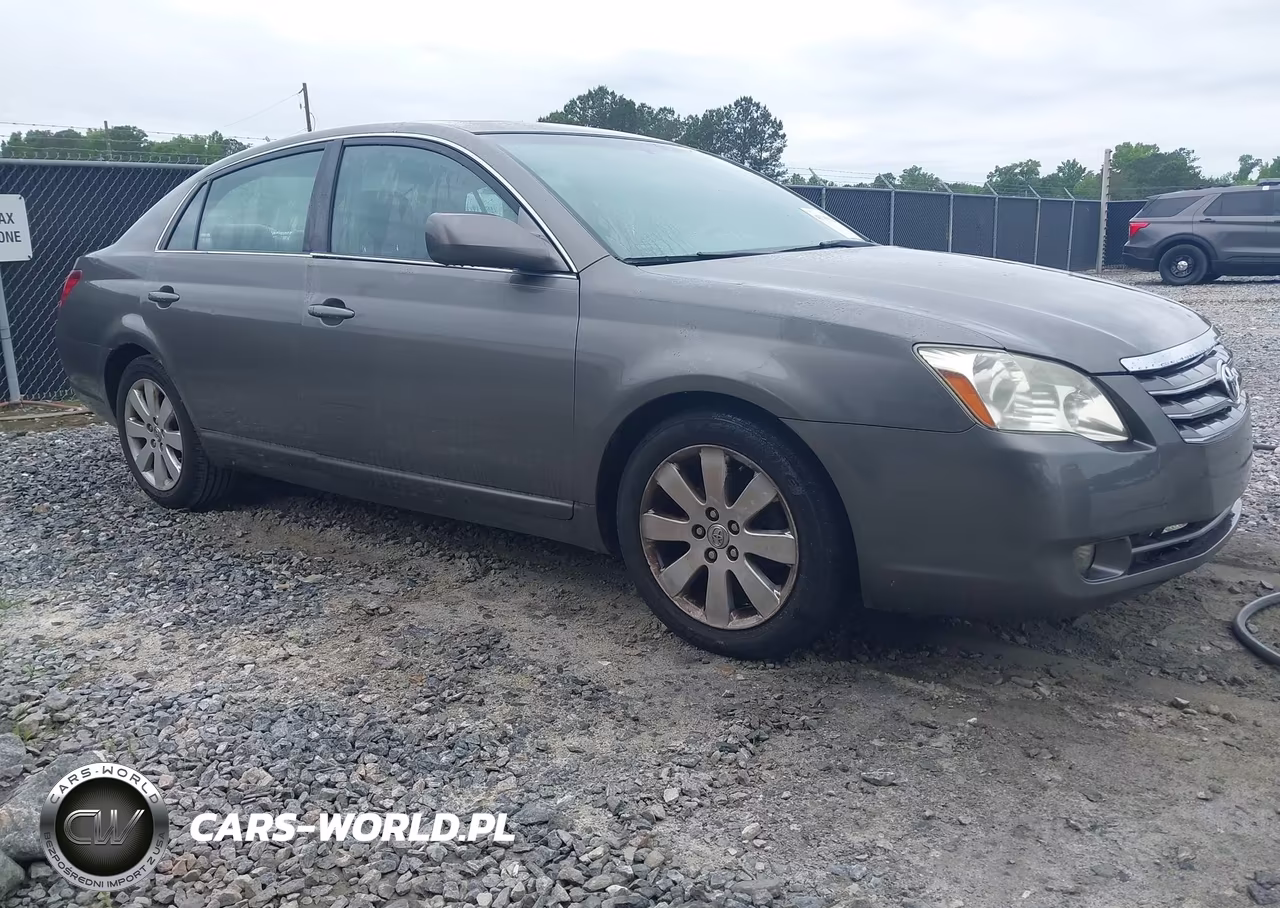 2005 Toyota Avalon Xls