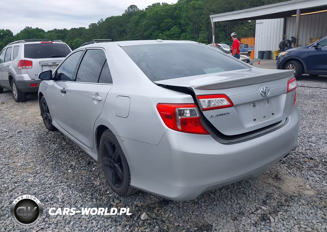 2012 Toyota Camry Se VIN:4T1BF1FK7CU055415 - 3