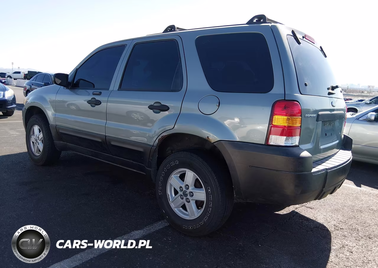 2005 Ford Escape Xls VIN:1FMYU92Z15KA74896 - 3