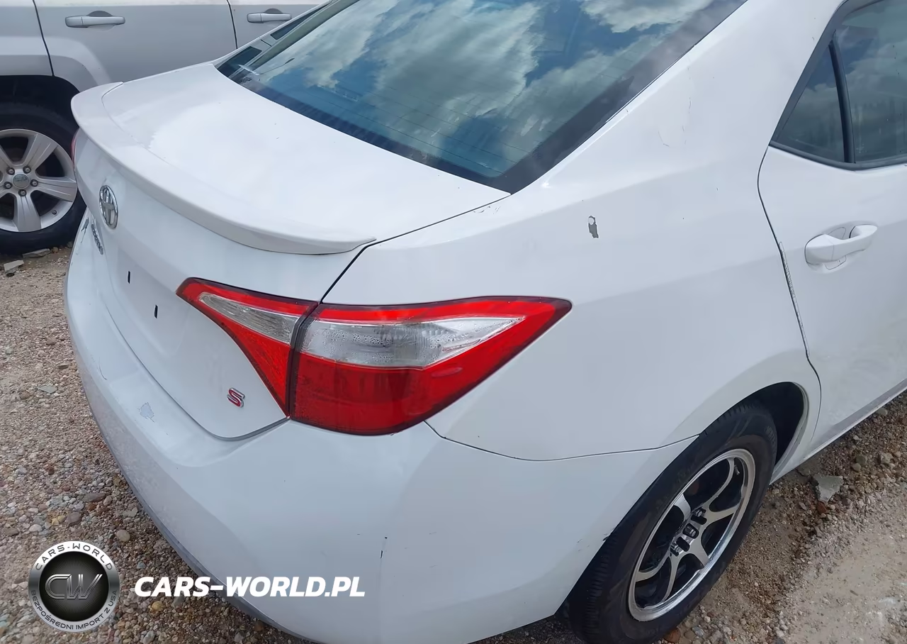 2015 Toyota Corolla S Plus VIN:5YFBURHE1FP200191 - 19