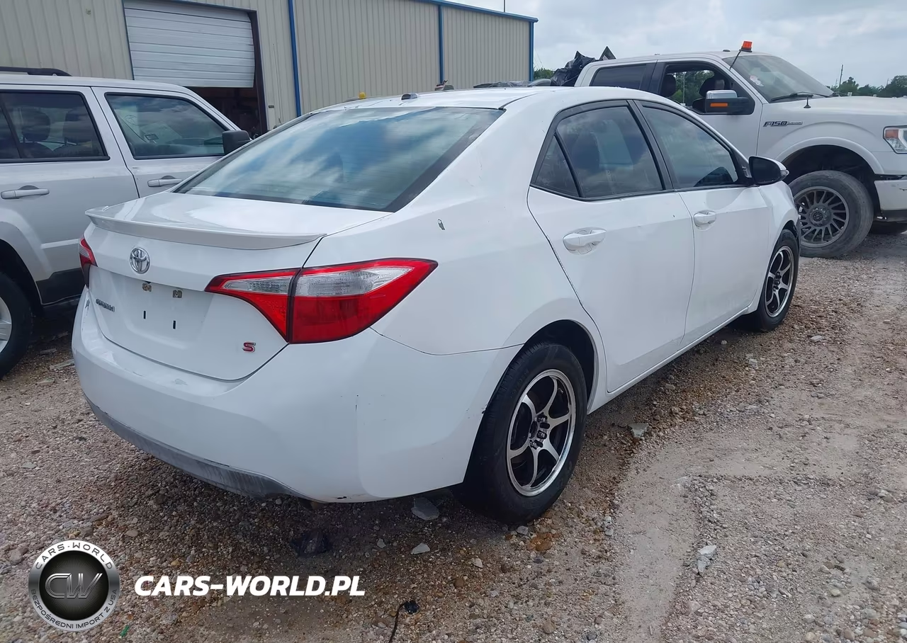 2015 Toyota Corolla S Plus VIN:5YFBURHE1FP200191 - 4