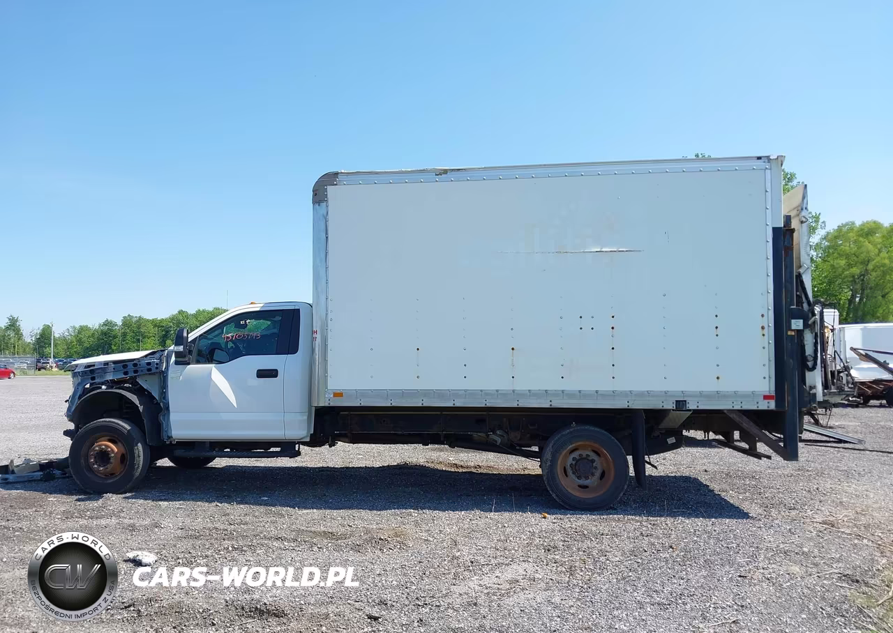2018 Ford F-450 Chassis Xl VIN:1FDTF4GY3JEC68796 - 16
