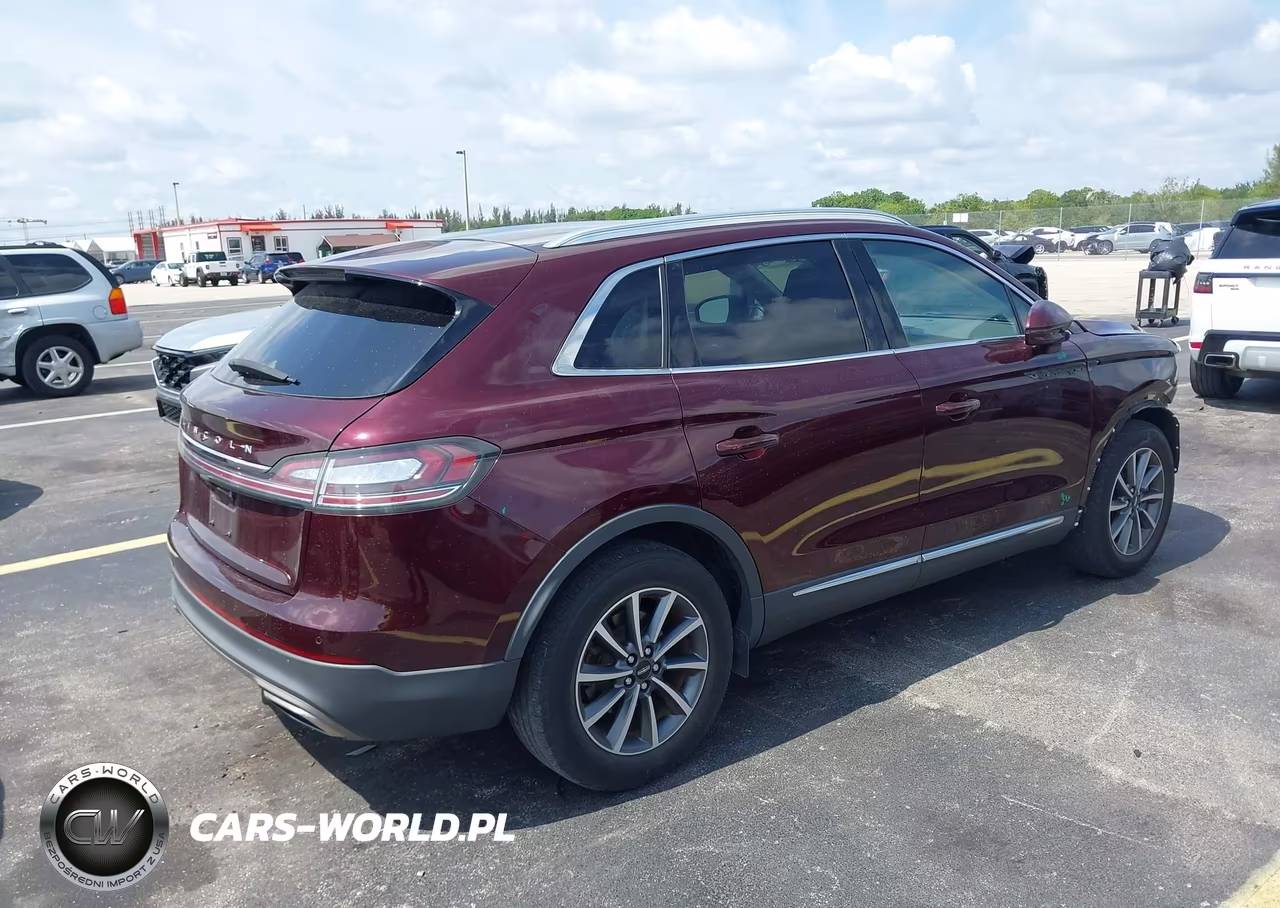 2022 Lincoln Nautilus Standard VIN:2LMPJ6J94NBL08144 - 4