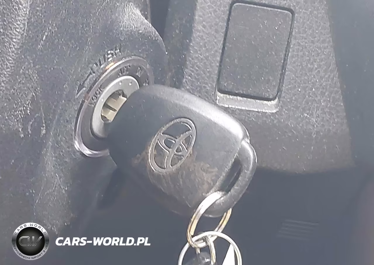 2018 Toyota Rav4 Le VIN:JTMBFREV6JJ718874 - 11