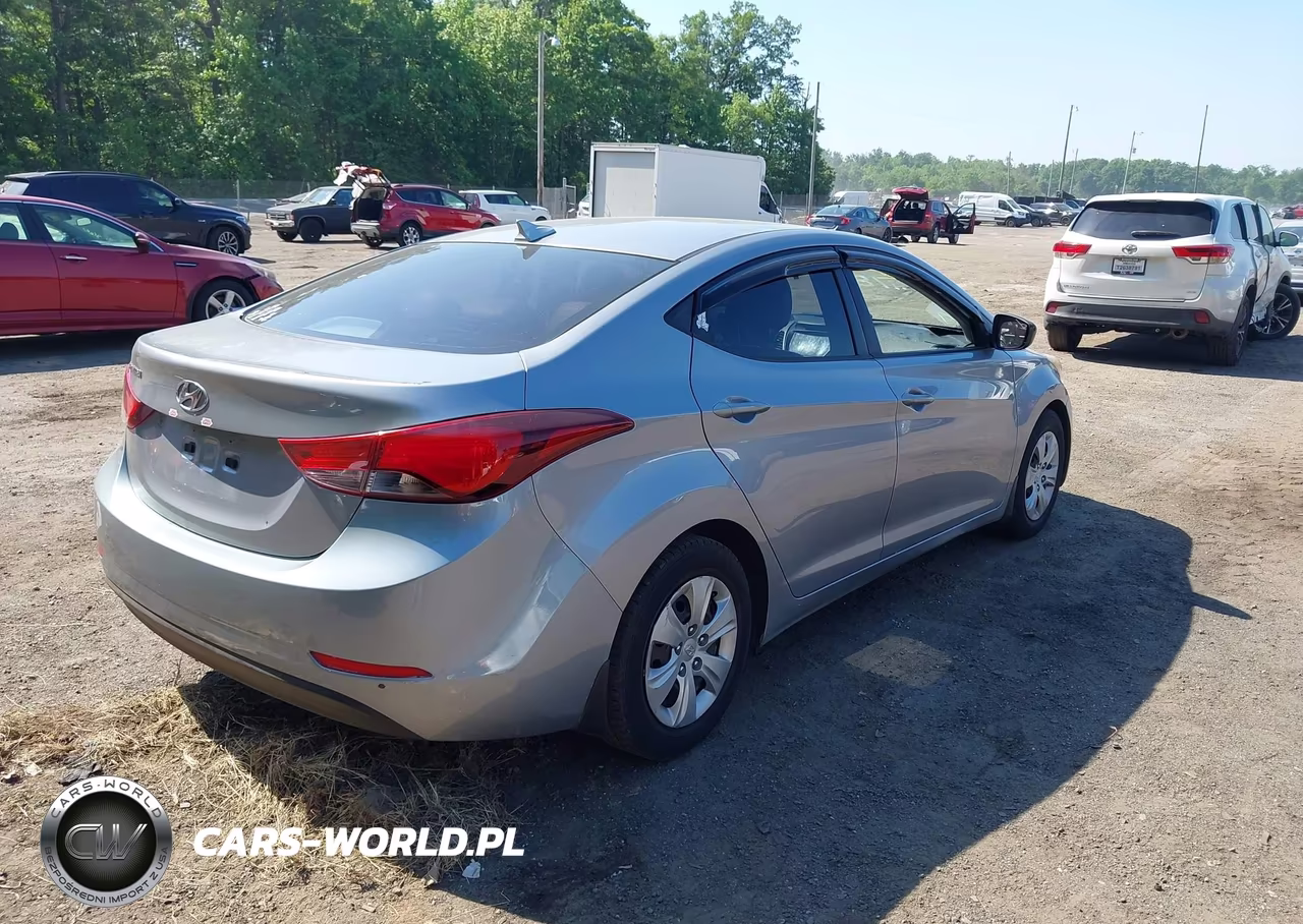 2016 Hyundai Elantra Se VIN:5NPDH4AE1GH695209 - 4