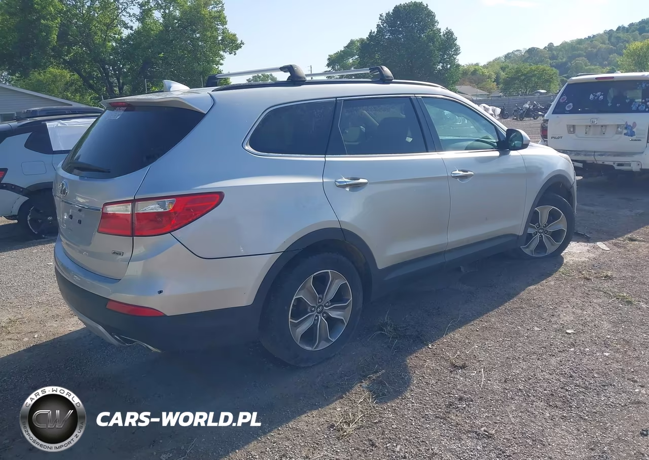2015 Hyundai Santa Fe Gls VIN:KM8SMDHF9FU113374 - 4