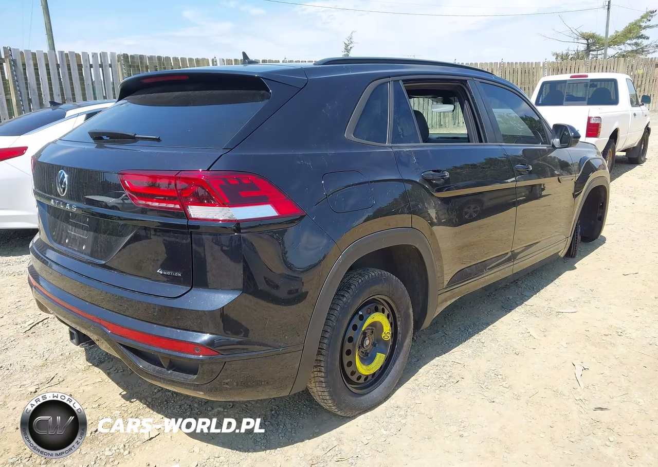 2023 Volkswagen Atlas Cross Sport 3.6L V6 Sel-3.6L V6 Sel R-Line Black VIN:1V2SE2CA9PC217628 - 4