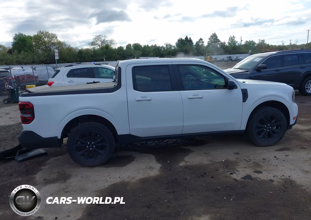 2023 Ford Maverick Lariat VIN:3FTTW8F94PRA12954 - 13