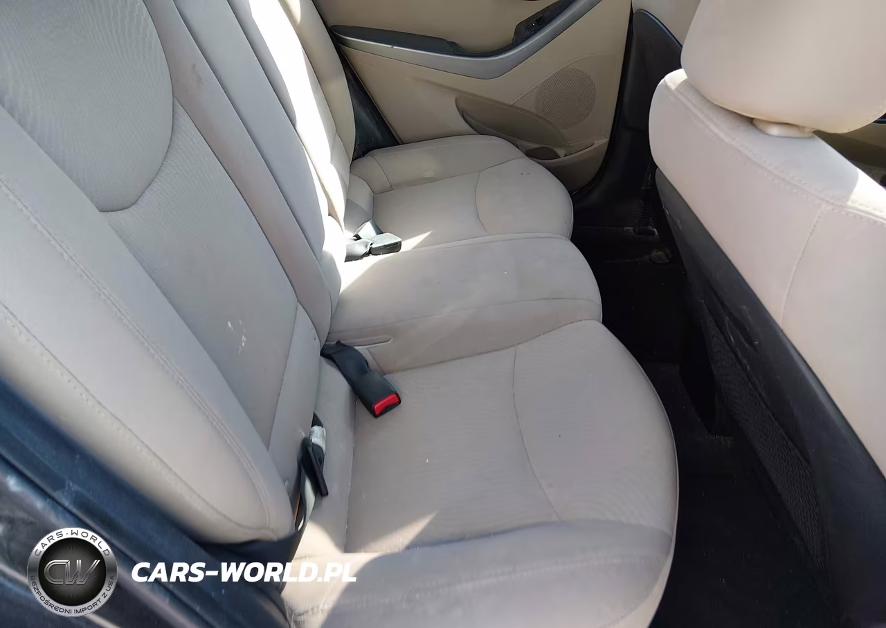 2016 Hyundai Elantra Value Edition VIN:5NPDH4AE5GH756139 - 8