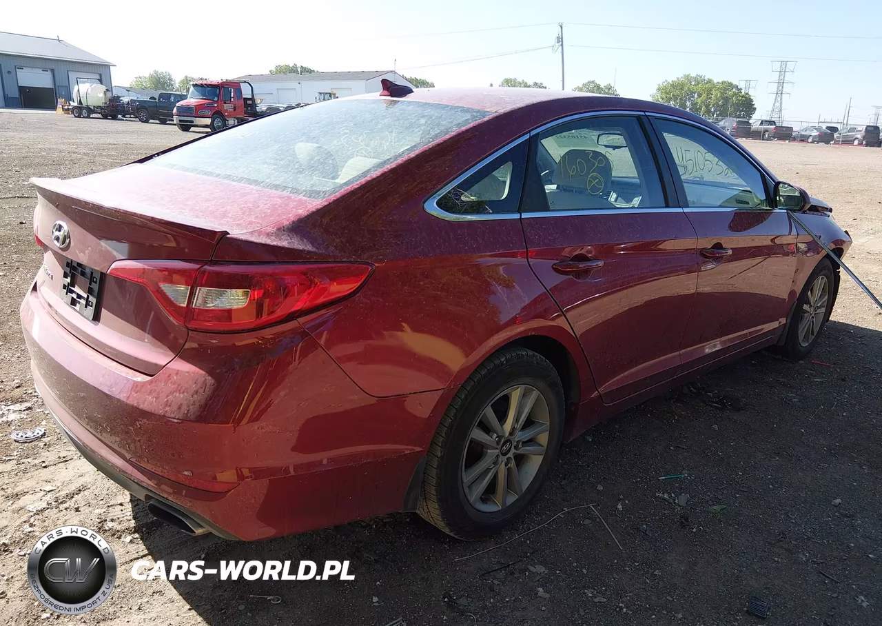 2015 Hyundai Sonata Se VIN:5NPE24AF0FH160305 - 4