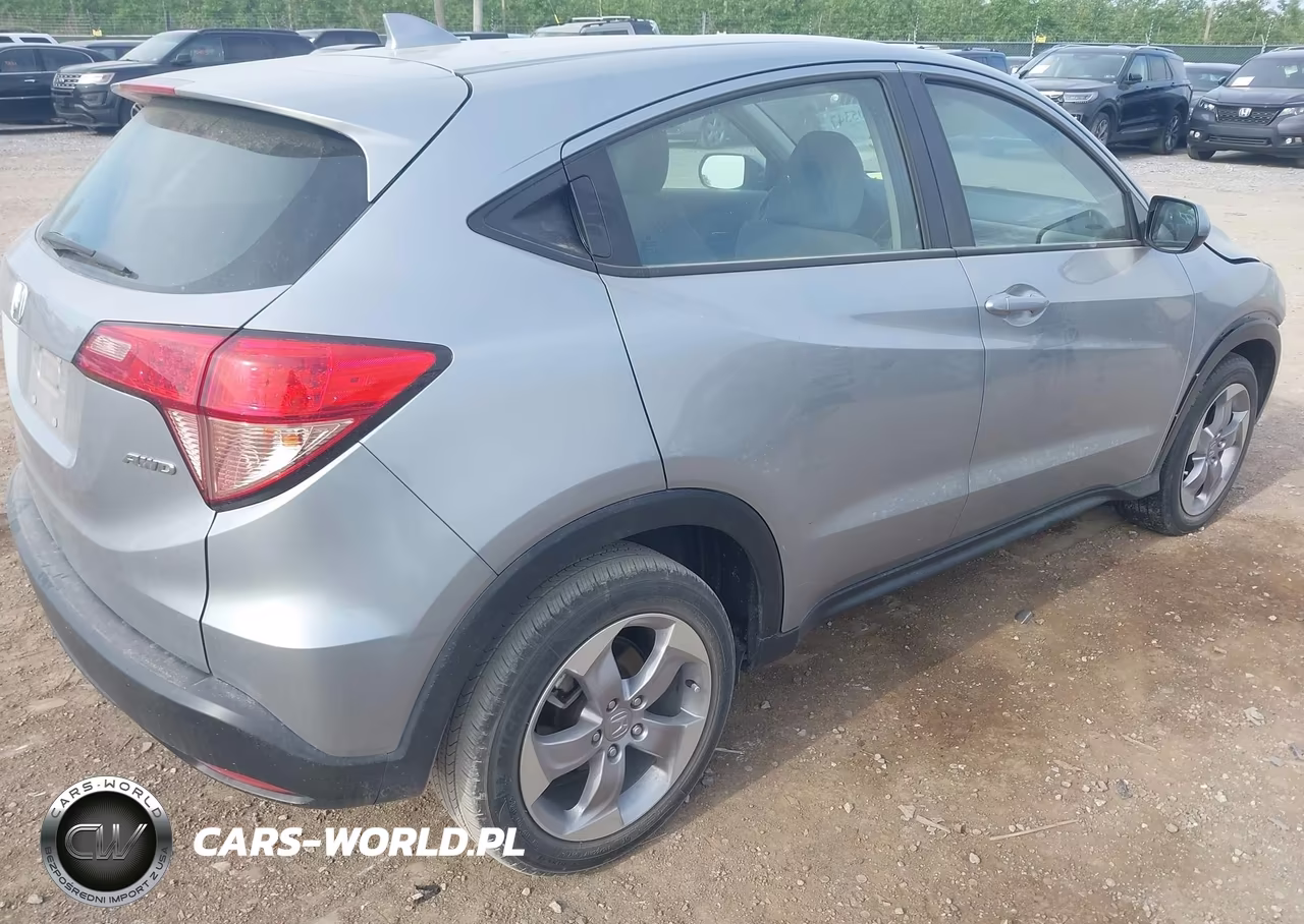 2018 Honda Hr-V Lx VIN:3CZRU6H3XJG713136 - 4