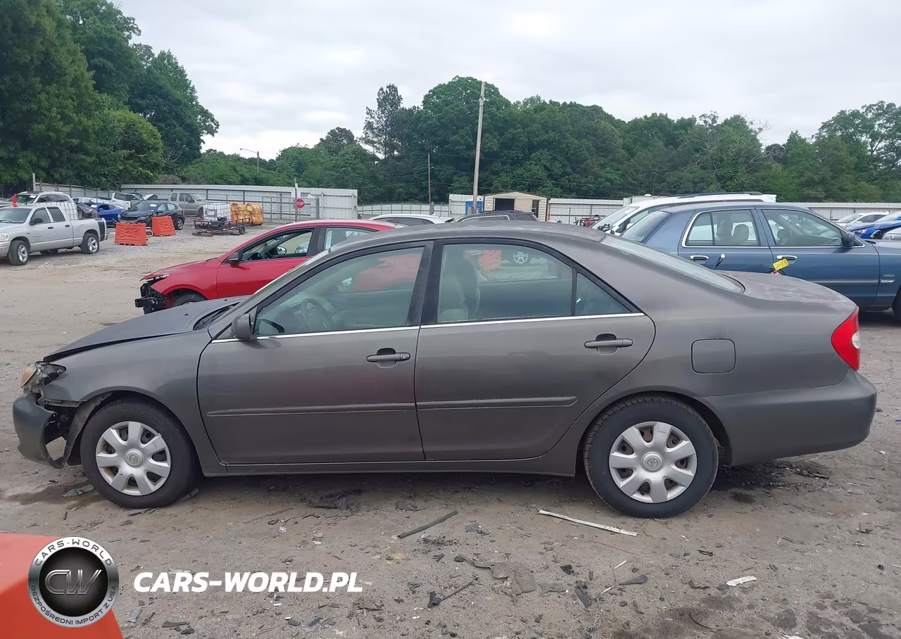 2004 Toyota Camry Le VIN:4T1BE32K94U914719 - 14