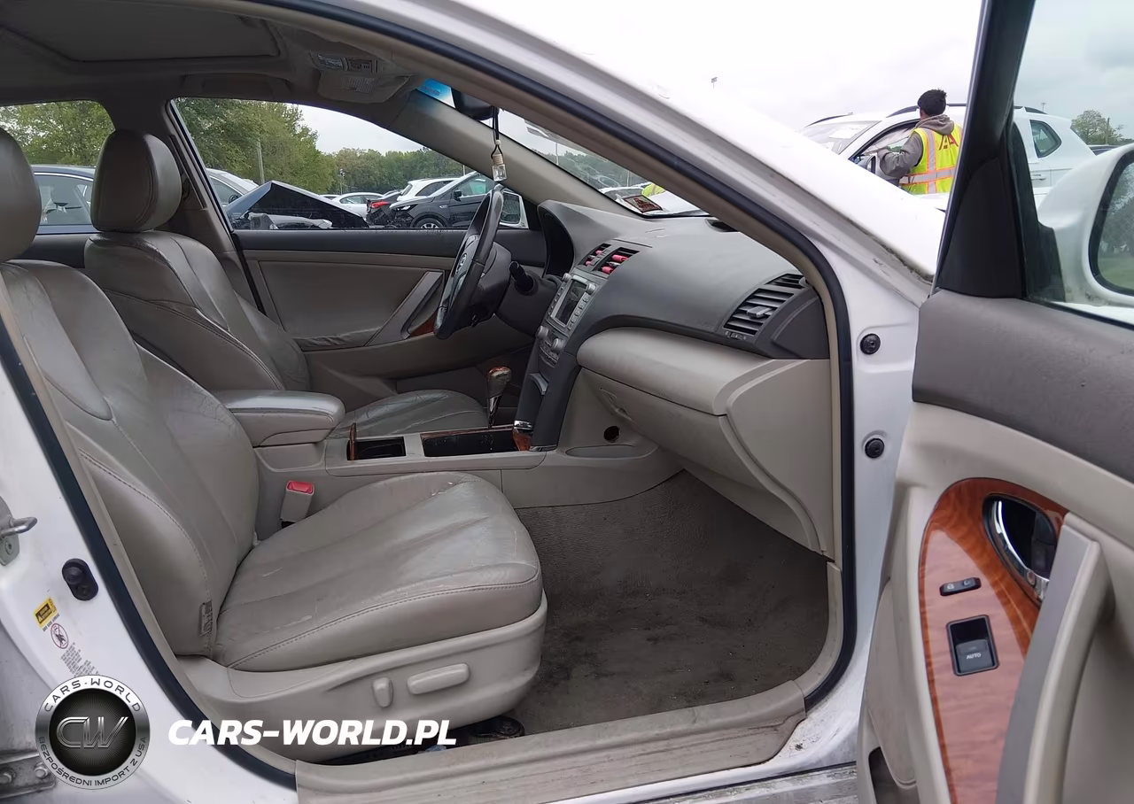 2010 Toyota Camry Hybrid VIN:4T1BB3EK8AU126028 - 5