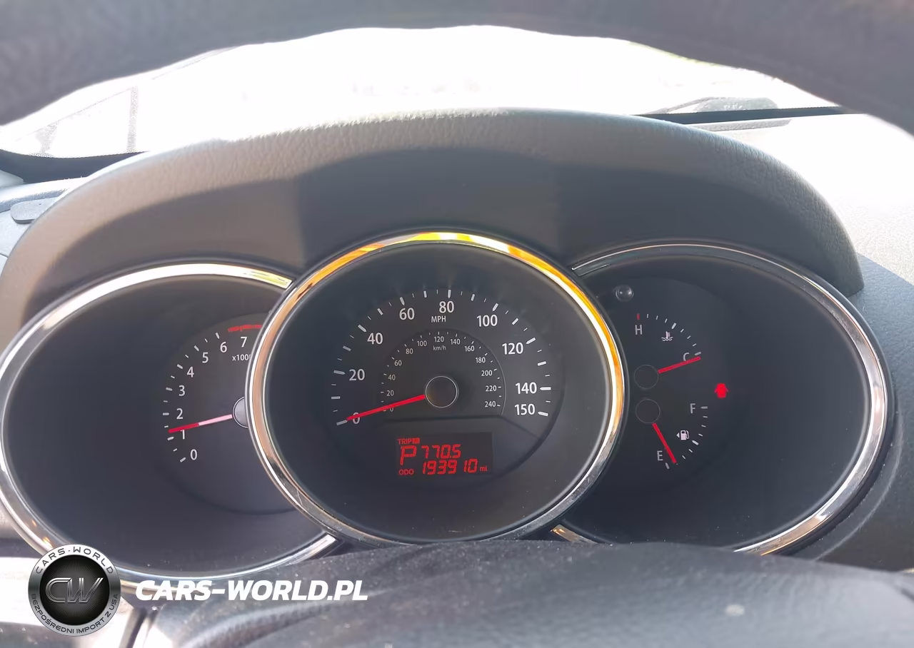 2012 Kia Sorento Lx VIN:5XYKT3A11CG216897 - 7
