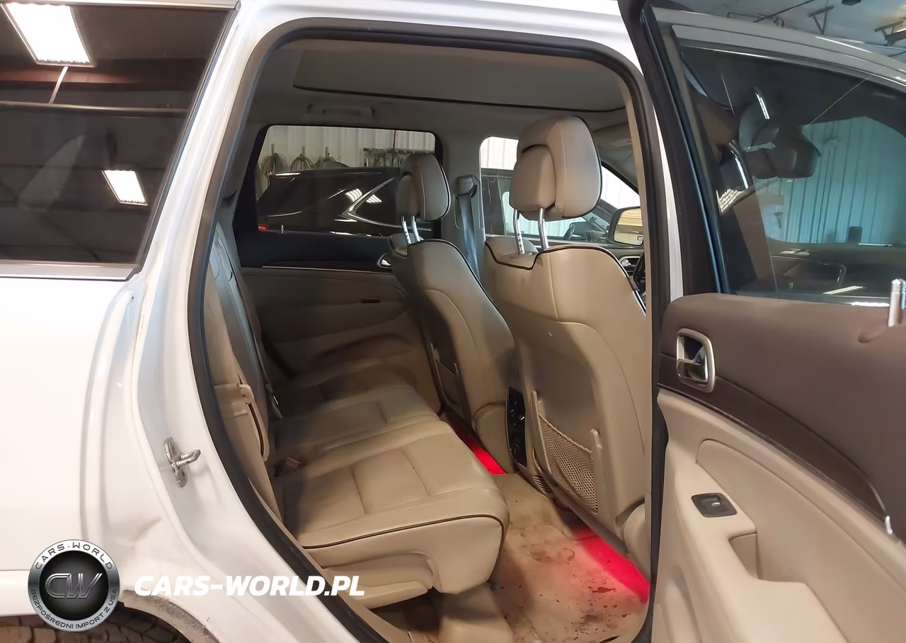 2014 Jeep Grand Cherokee Overland VIN:1C4RJFCG0EC126896 - 8
