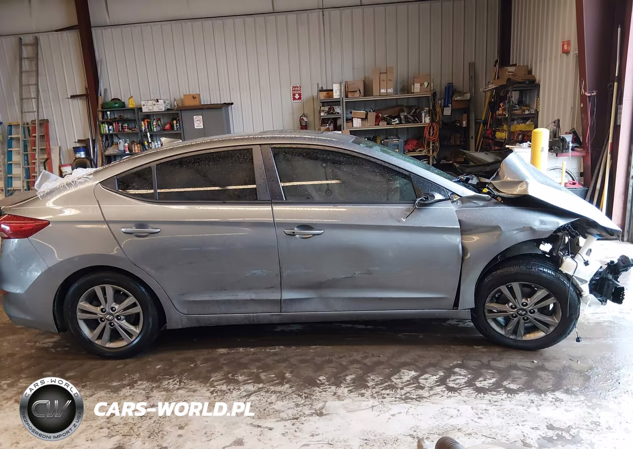 2018 Hyundai Elantra Value Edition VIN:5NPD84LF2JH392629 - 13