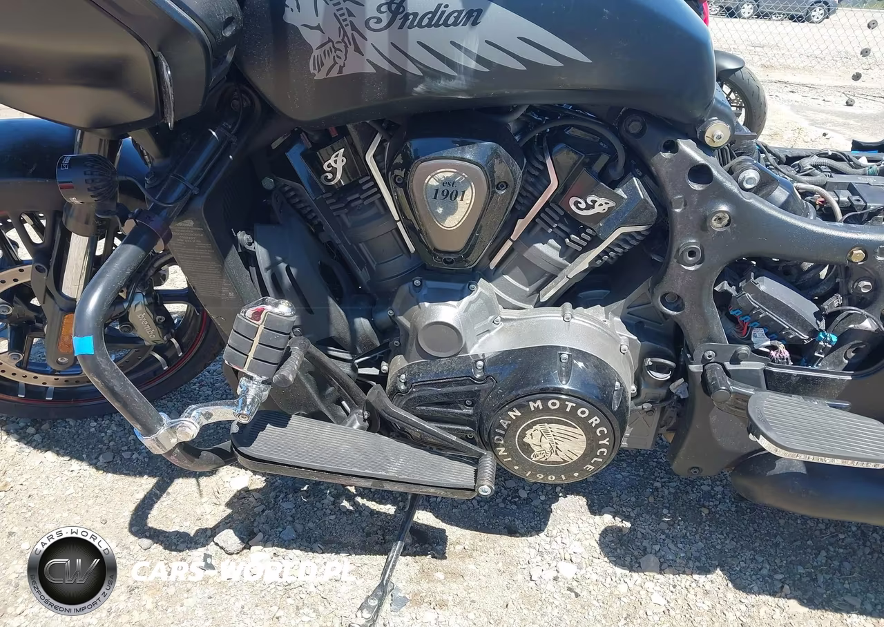2020 Indian Motorcycle Co. Challenger Dark Horse VIN:56KLCDRR7L3386524 - 9