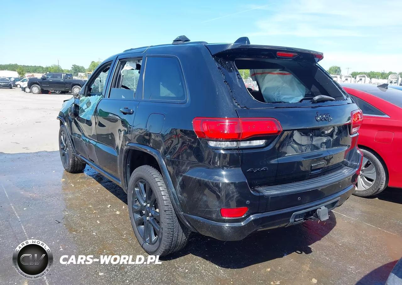 2020 Jeep Grand Cherokee Altitude 4X4 VIN:1C4RJFAG6LC275877 - 3