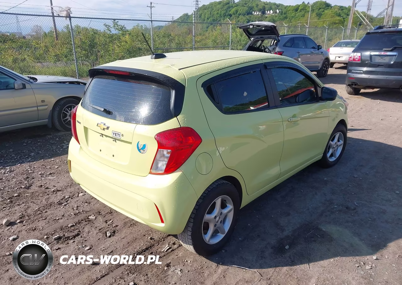 2017 Chevrolet Spark Ls Cvt VIN:KL8CB6SA9HC743887 - 4