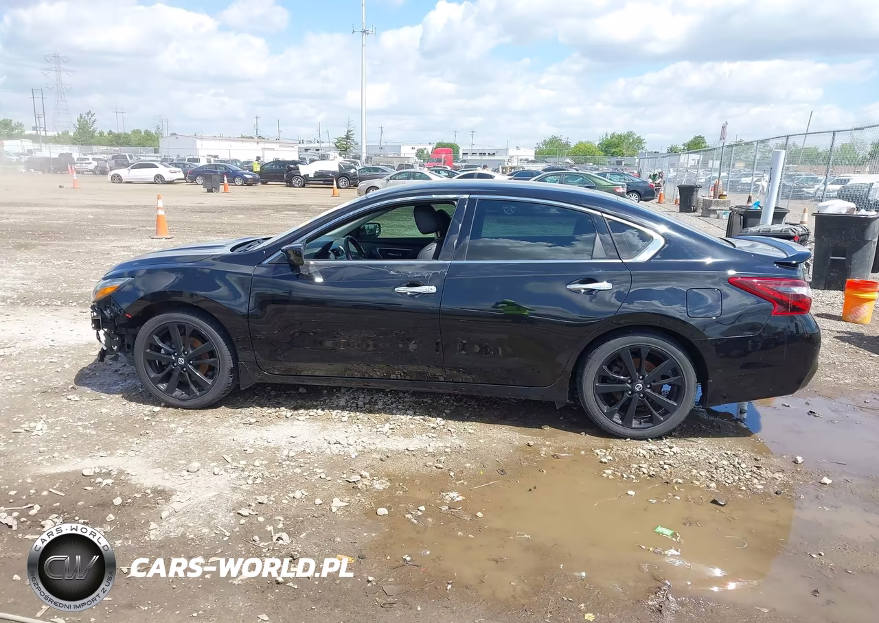 2018 Nissan Altima 2.5 Sr VIN:1N4AL3AP4JC283596 - 15