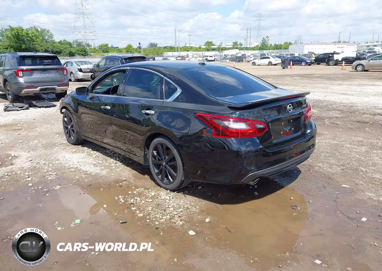 2018 Nissan Altima 2.5 Sr VIN:1N4AL3AP4JC283596 - 3