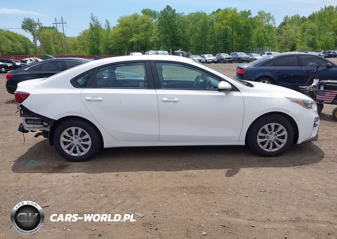 2021 Kia Forte Fe VIN:3KPF24AD8ME328230 - 13
