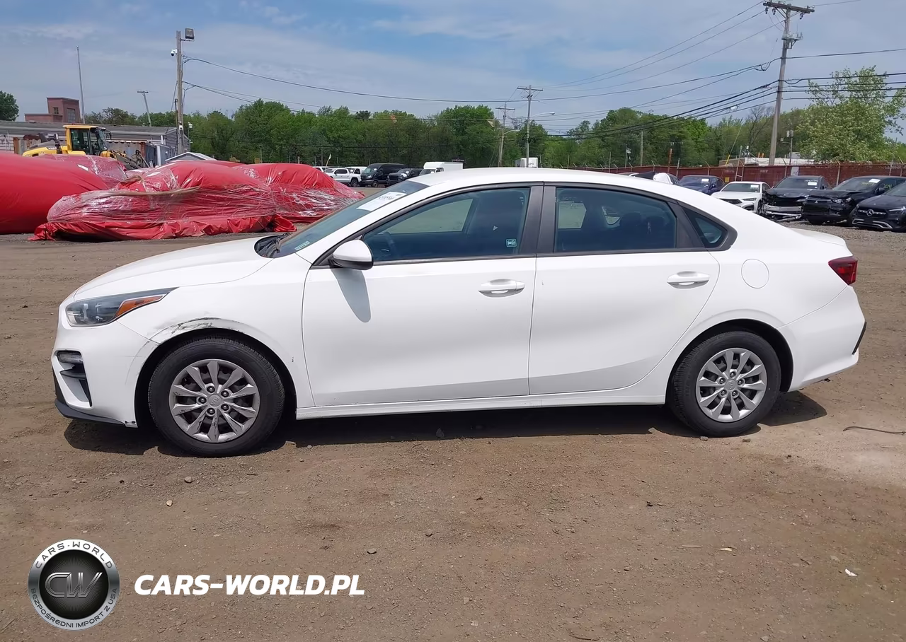 2021 Kia Forte Fe VIN:3KPF24AD8ME328230 - 14