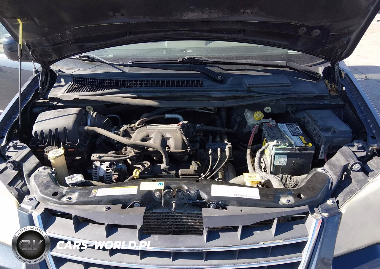 2008 Chrysler Town & Country Touring VIN:2A8HR54P78R675352 - 10