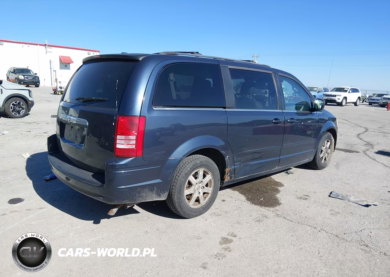 2008 Chrysler Town & Country Touring VIN:2A8HR54P78R675352 - 4