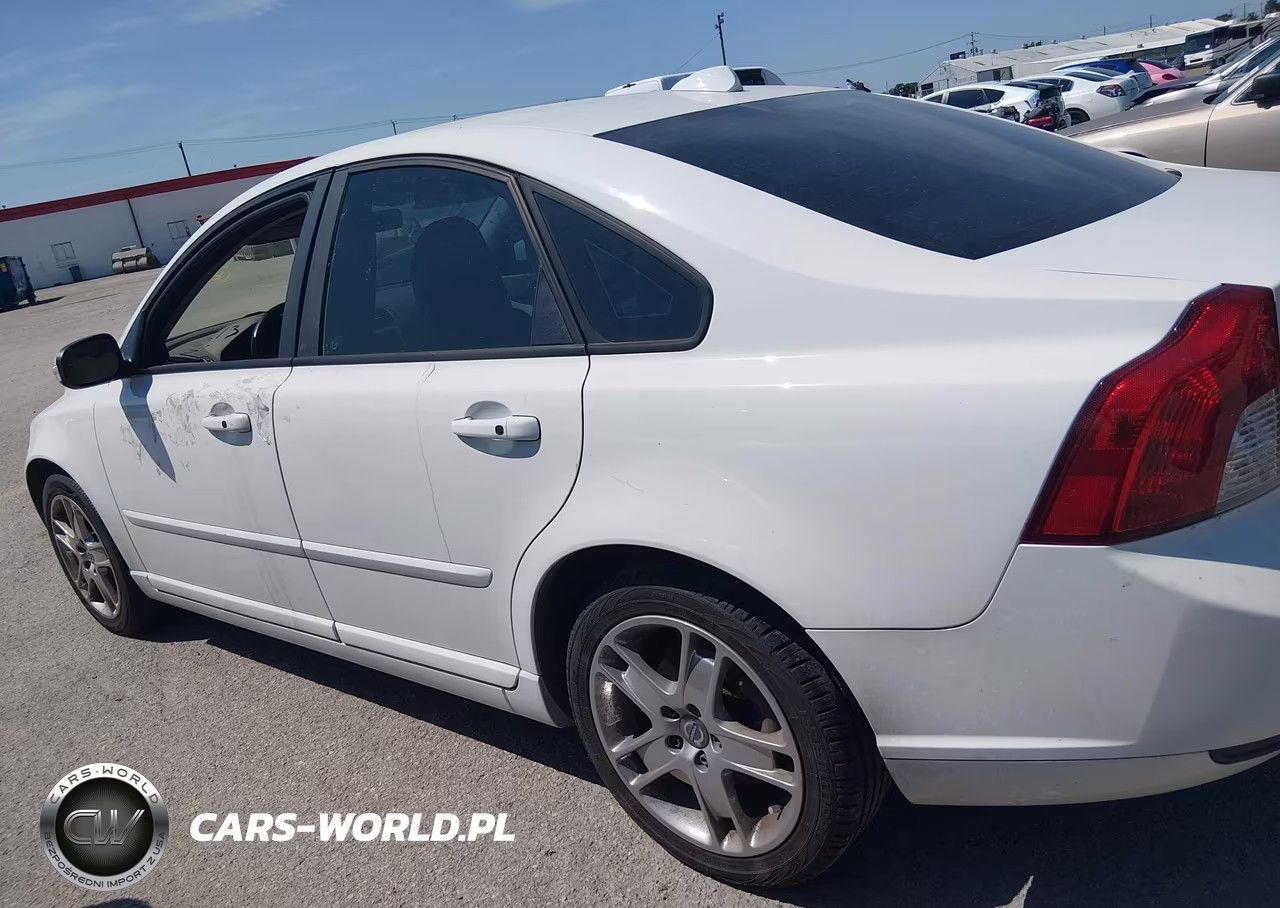 2010 Volvo S40 2.4I VIN:YV1382MS2A2513747 - 15