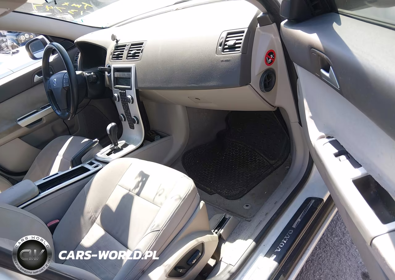 2010 Volvo S40 2.4I VIN:YV1382MS2A2513747 - 5
