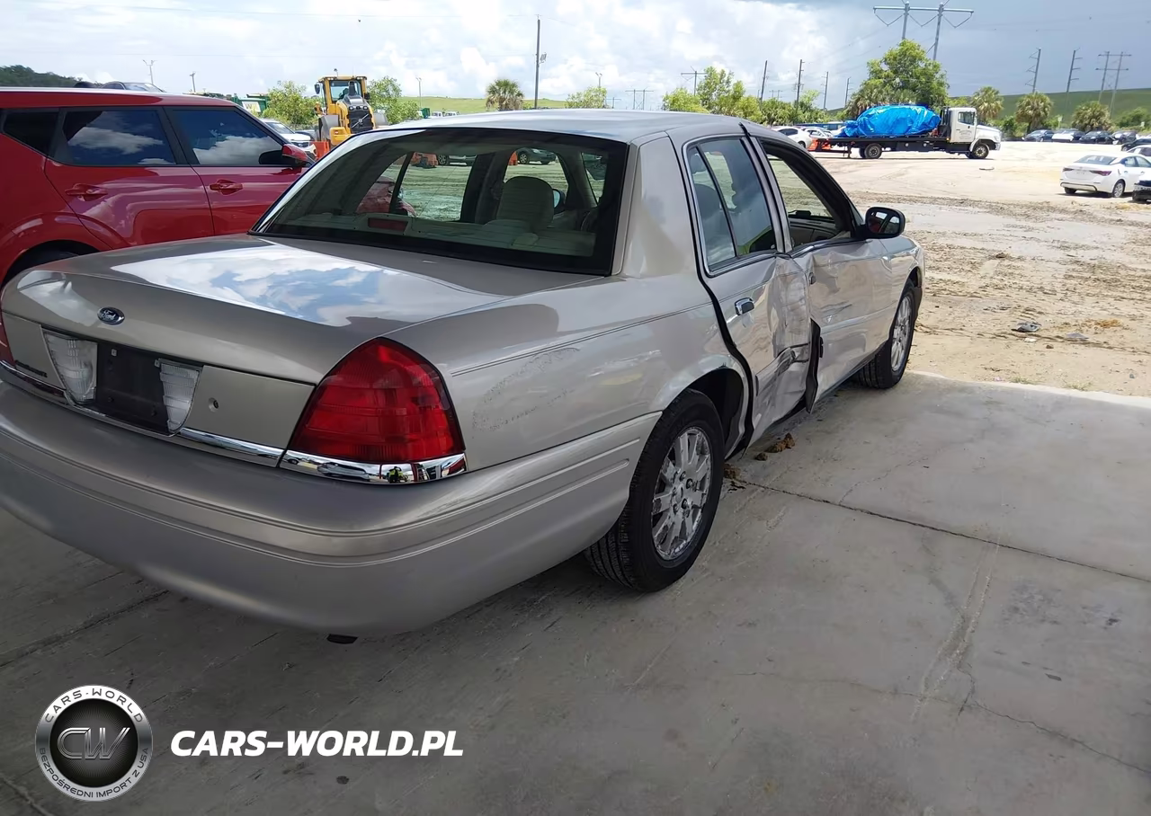 2008 Ford Crown Victoria Lx VIN:2FAFP74V38X135612 - 4