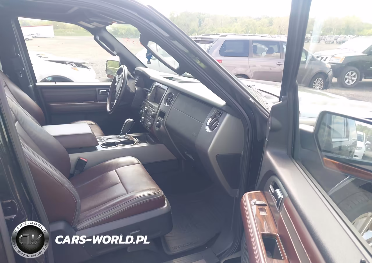 2015 Ford Expedition Platinum VIN:1FMJU1MT5FEF37196 - 5