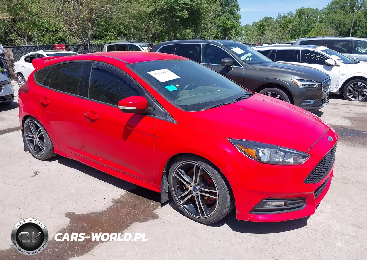 2017 Ford Focus St – zdjęcie 1 z 12