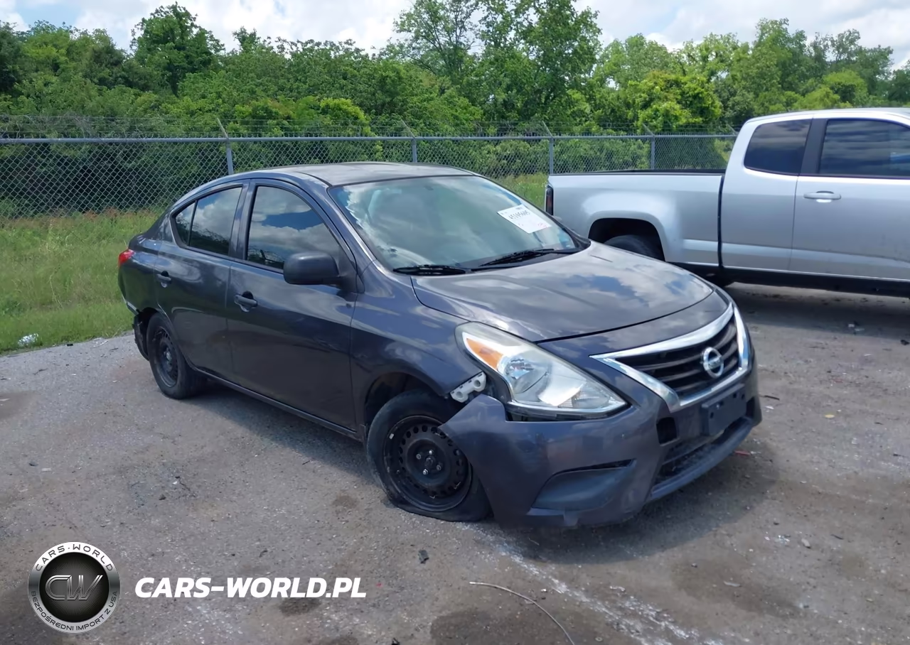 2015 Nissan Versa 1.6 S