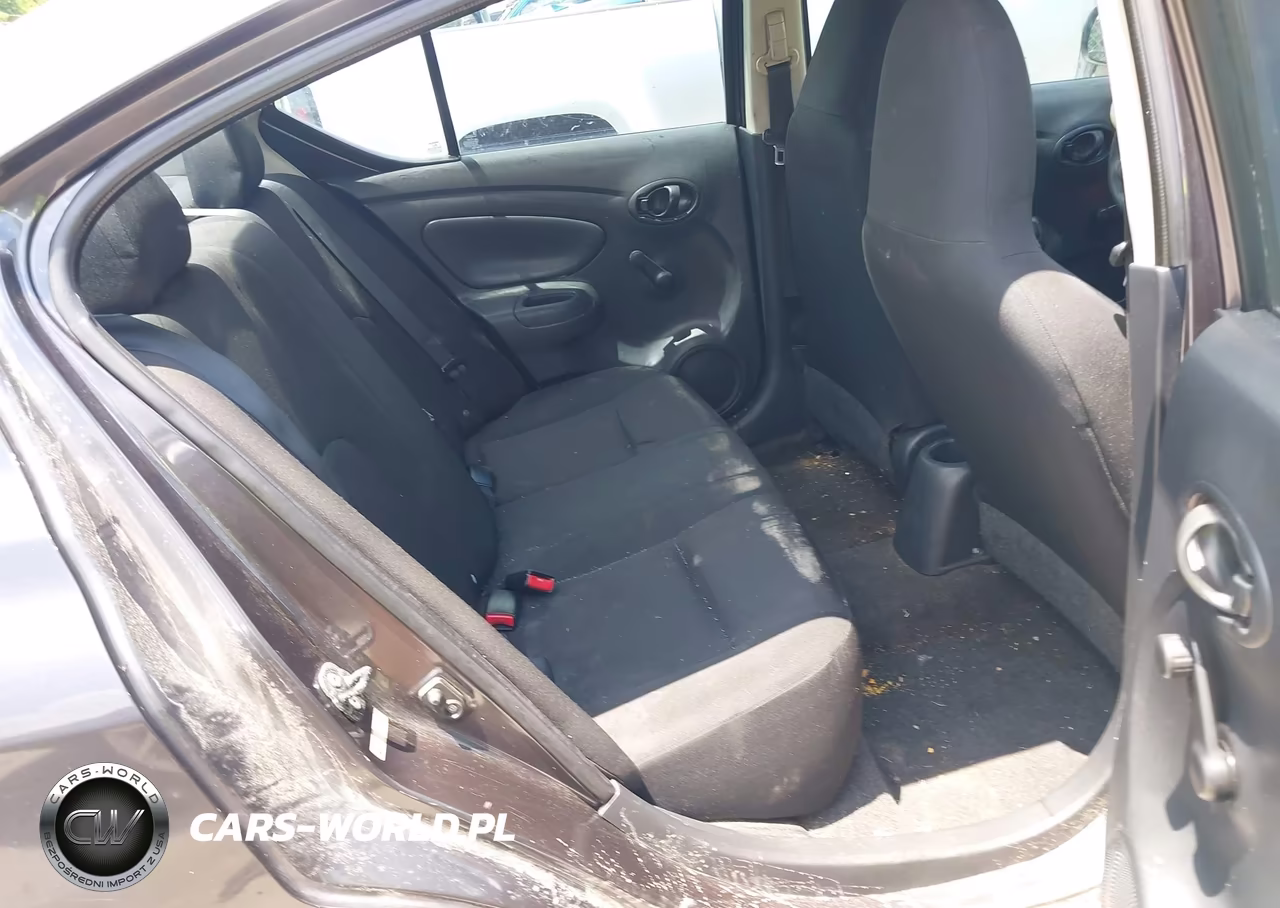 2015 Nissan Versa 1.6 S VIN:3N1CN7AP5FL891839 - 8