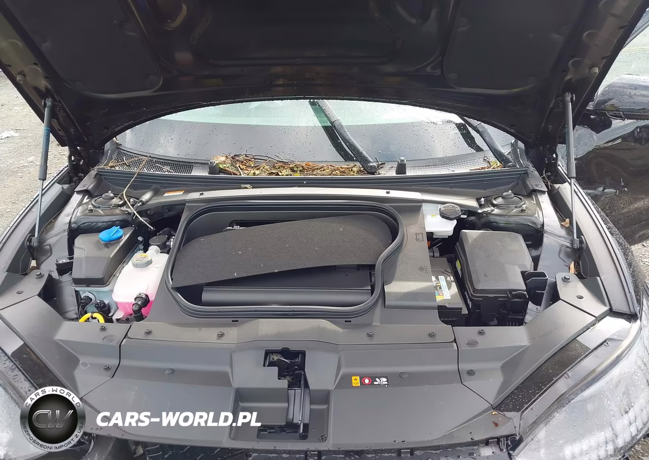 2025 Hyundai Ioniq 6 Limited VIN:KMHM54AC0SA116309 - 10