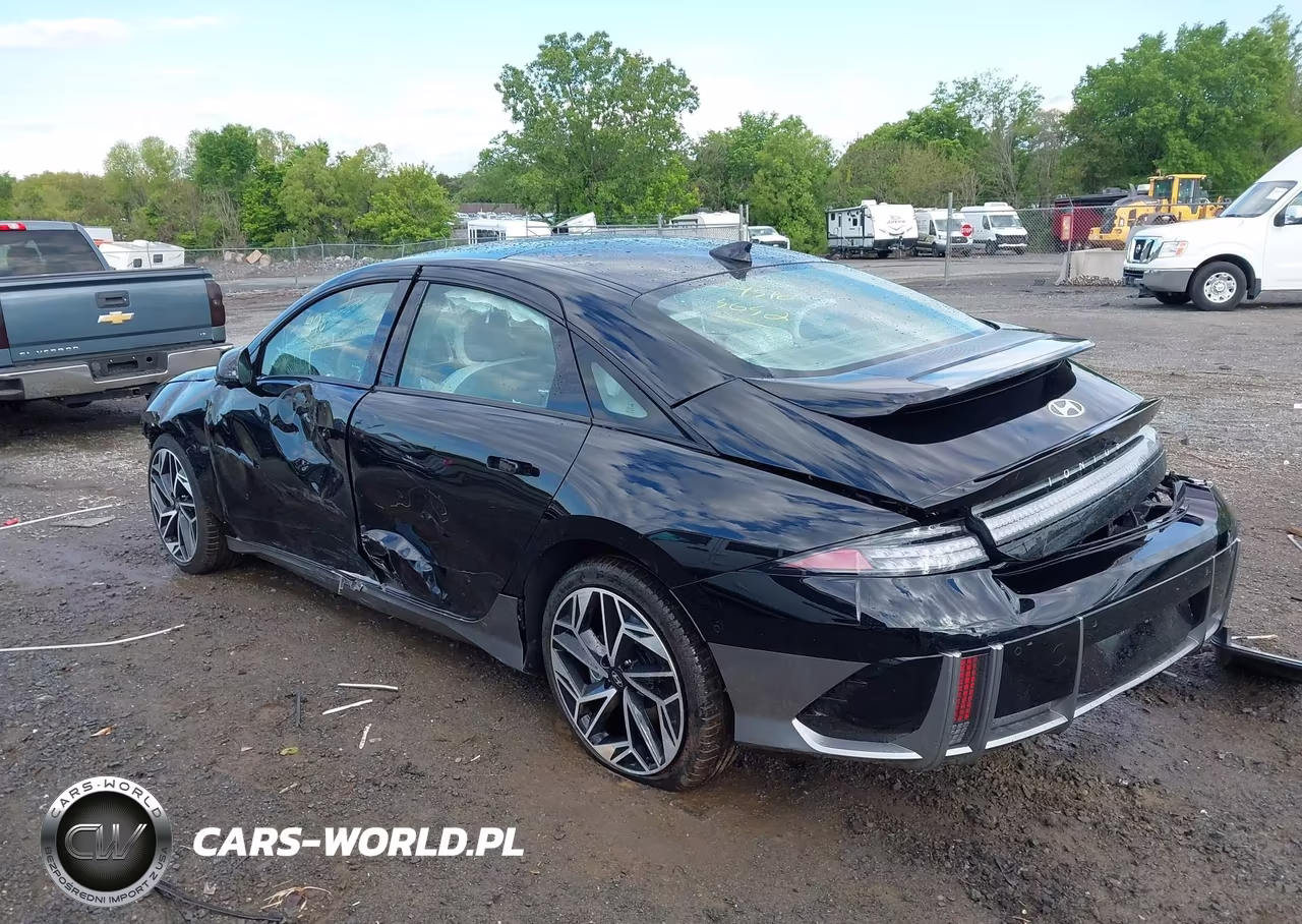 2025 Hyundai Ioniq 6 Limited VIN:KMHM54AC0SA116309 - 3