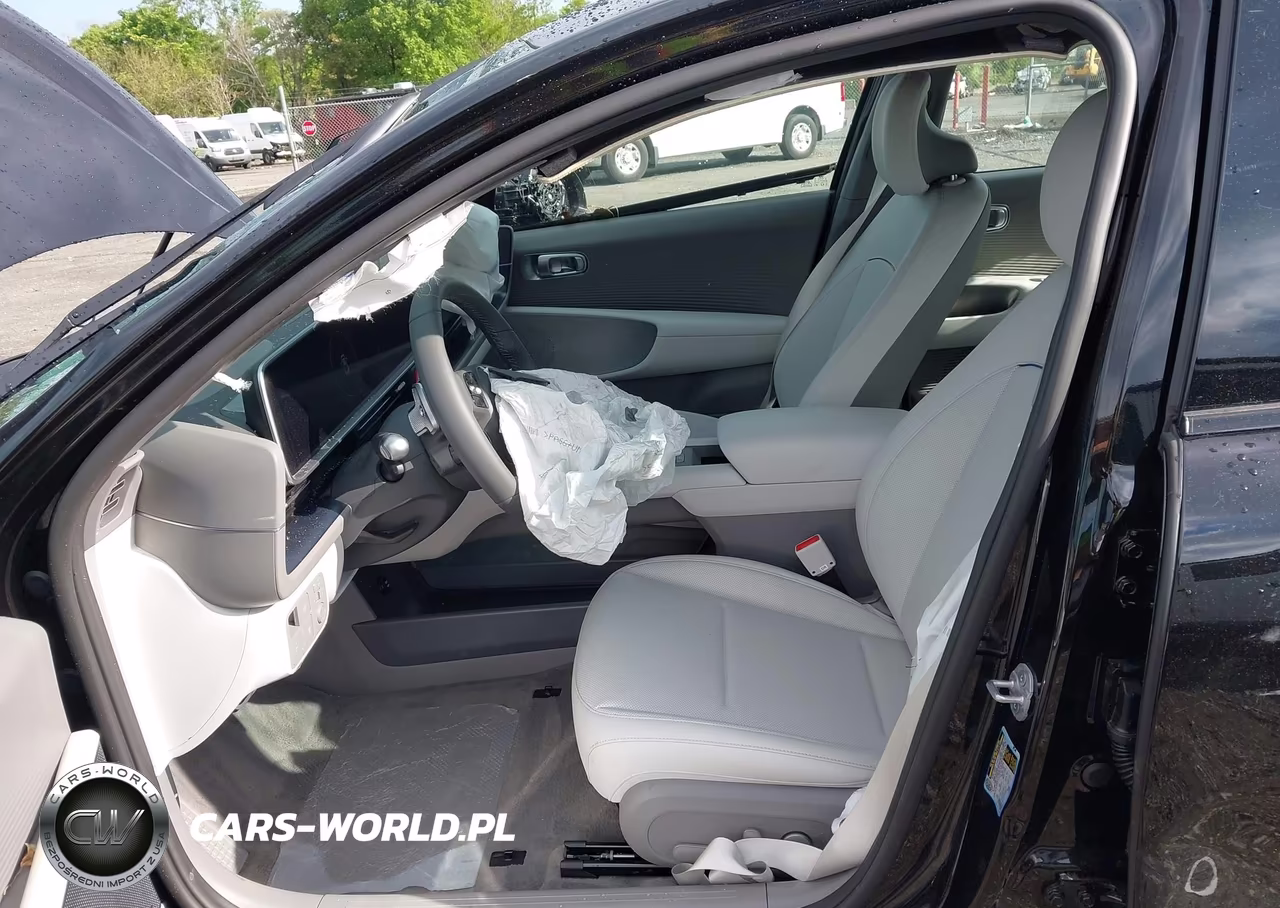 2025 Hyundai Ioniq 6 Limited VIN:KMHM54AC0SA116309 - 5