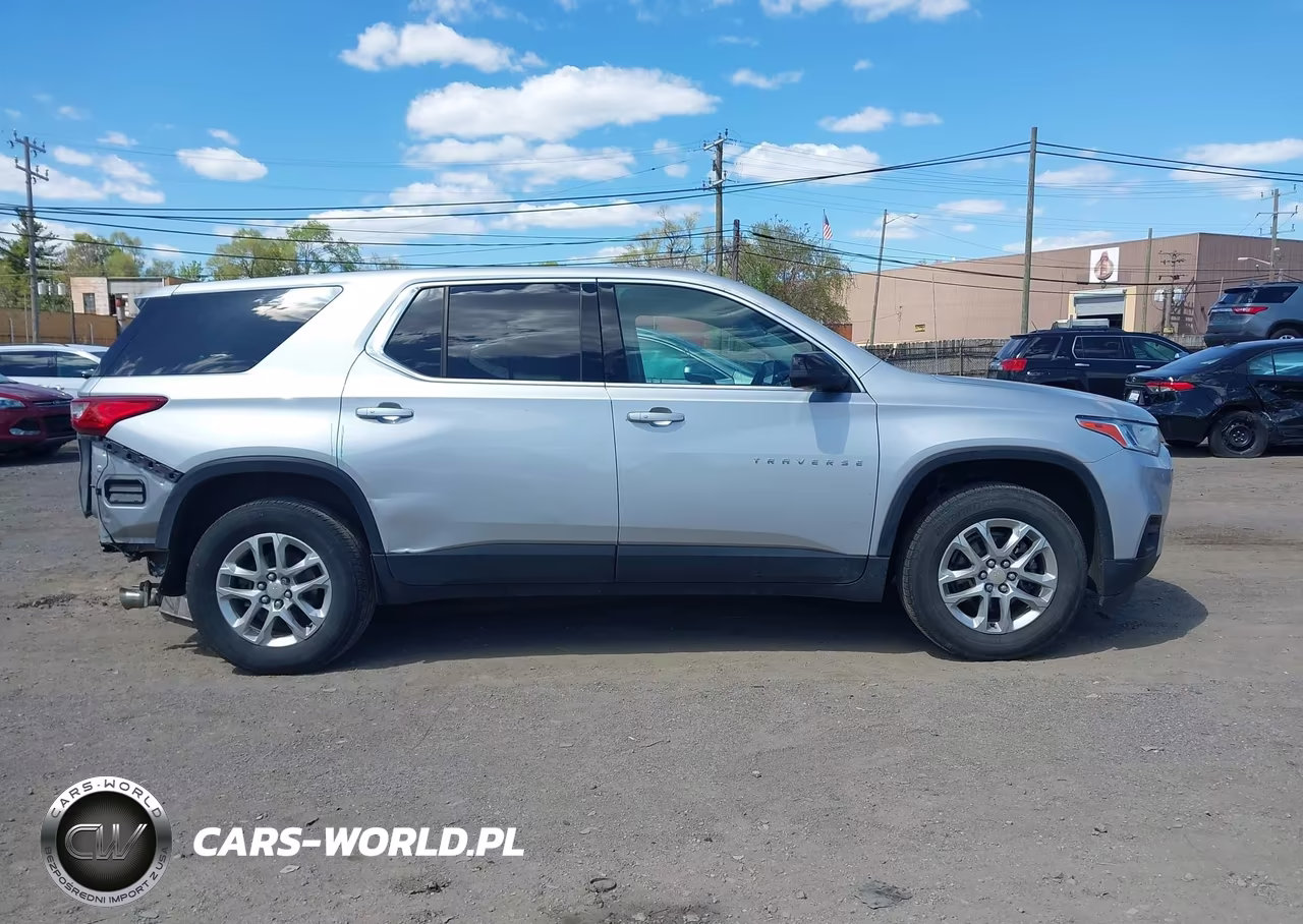 2021 Chevrolet Traverse Fwd Ls VIN:1GNERFKW3MJ210678 - 13