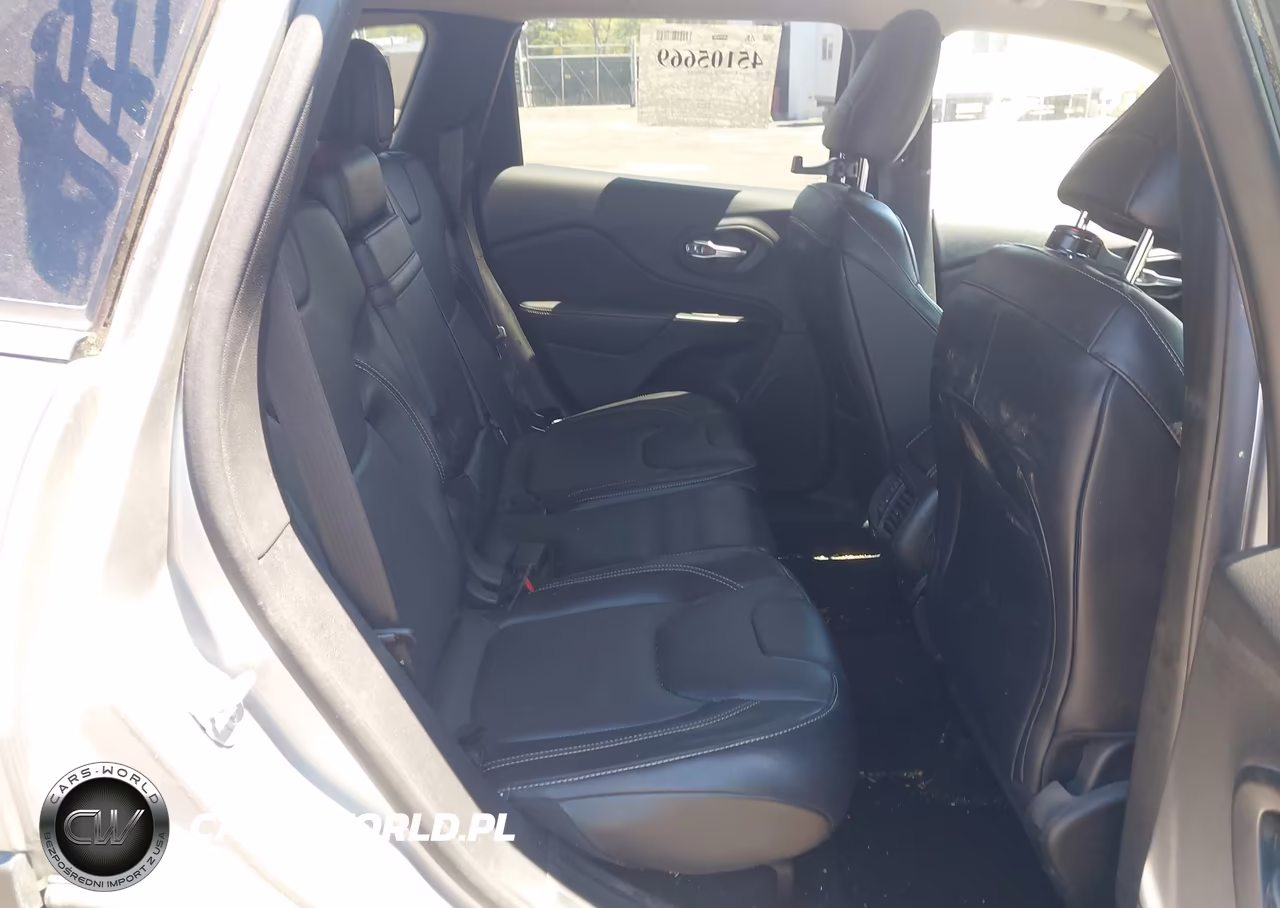 2015 Jeep Cherokee Limited VIN:1C4PJMDS1FW510958 - 8