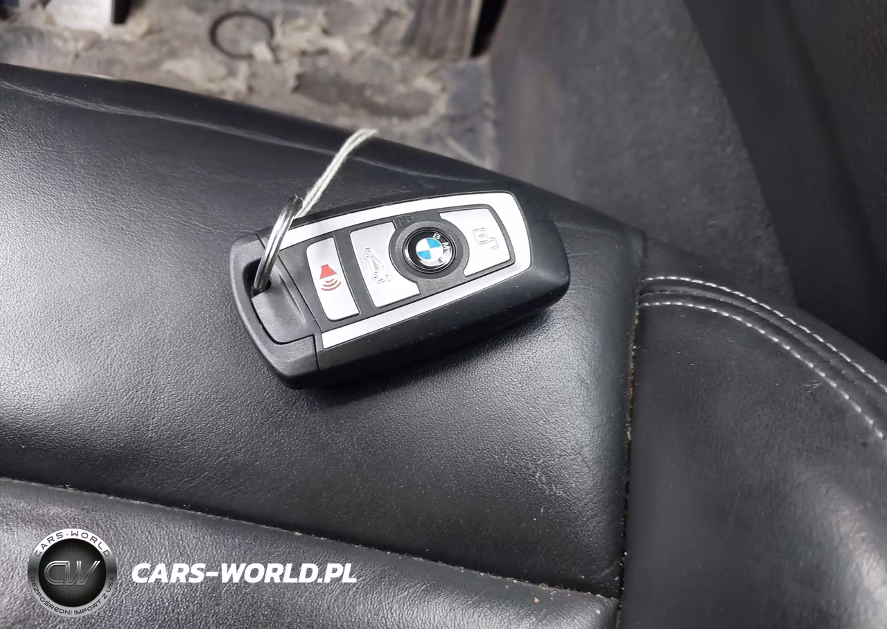 2016 BMW M4 VIN:WBS3R9C56GK336161 - 11