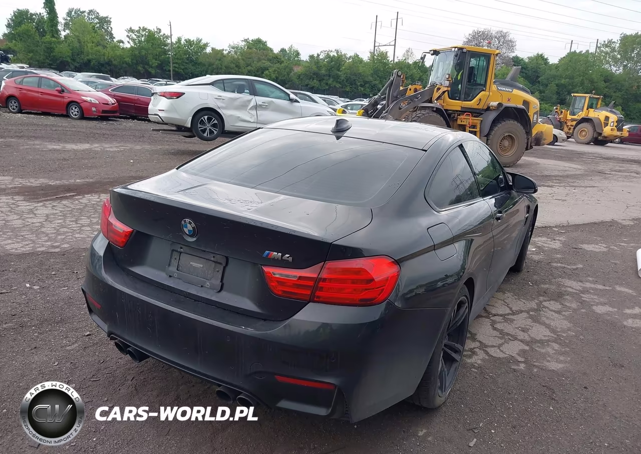 2016 BMW M4 VIN:WBS3R9C56GK336161 - 4