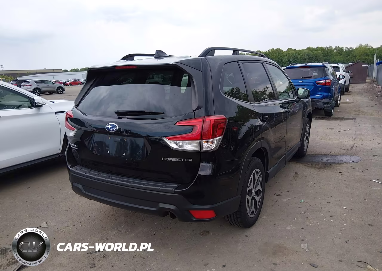 2020 Subaru Forester Premium VIN:JF2SKAJC1LH516120 - 4