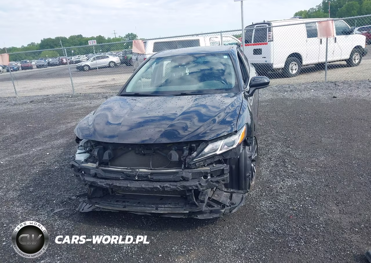 2020 Toyota Camry Se VIN:4T1G11AK8LU940590 - 12