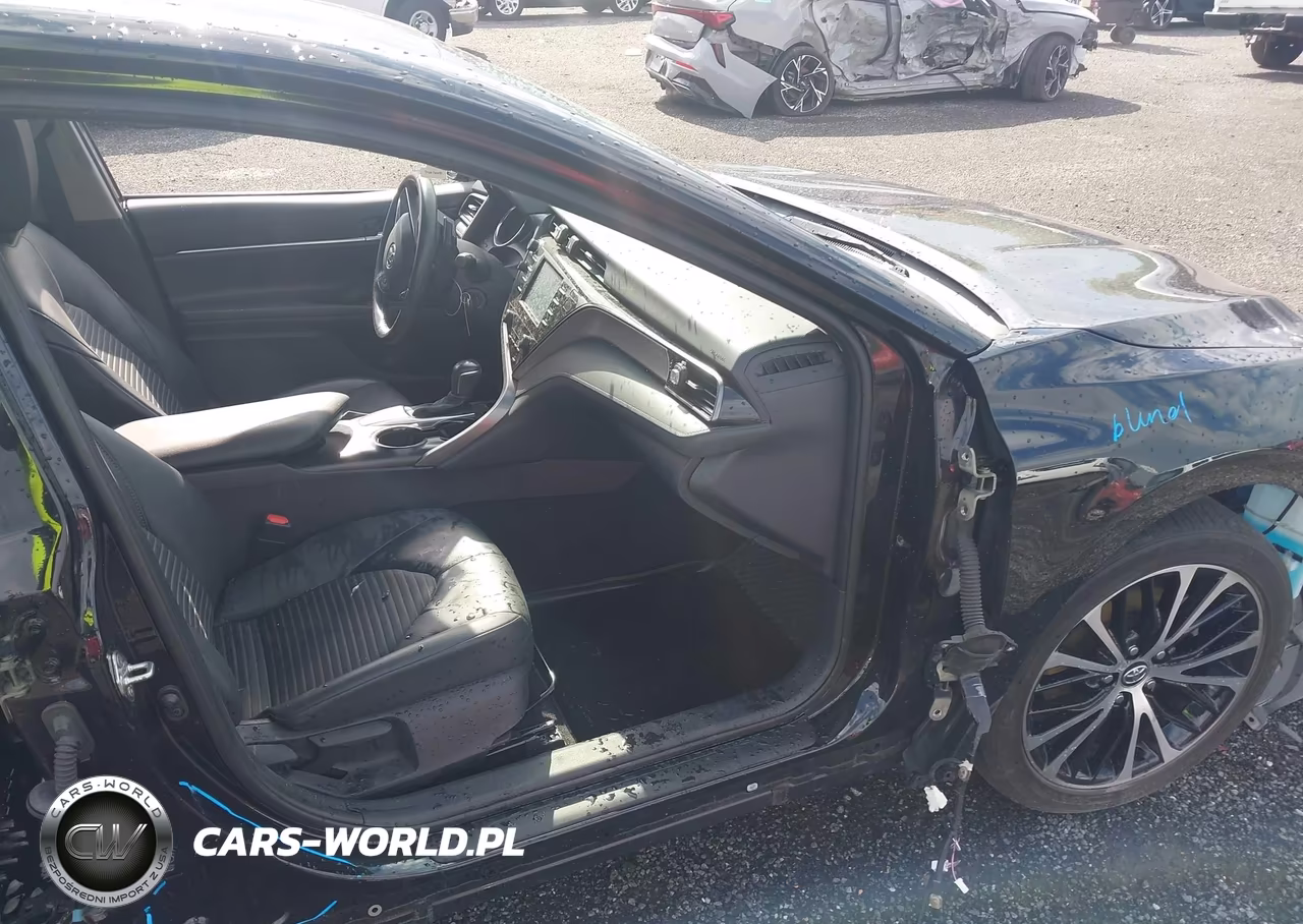 2020 Toyota Camry Se VIN:4T1G11AK8LU940590 - 5