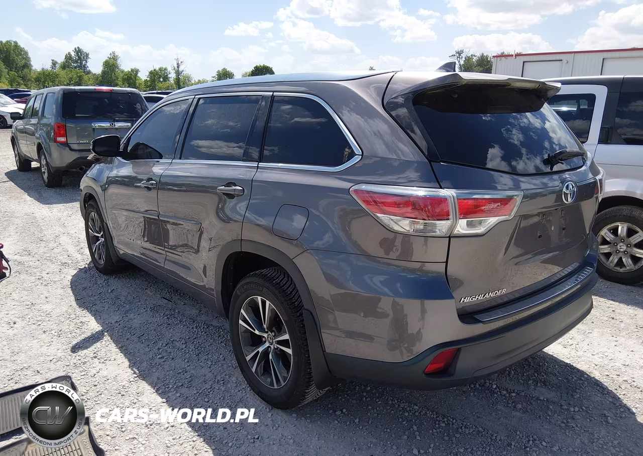 2016 Toyota Highlander Xle V6 VIN:5TDKKRFH9GS505143 - 3